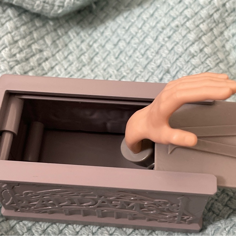 2024 Burger King The Addams Family Thing Toy-Out of Package
